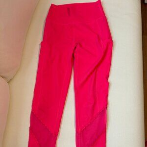 Lilly Pulitzer Bright Pink Scalloped Leggings Size S